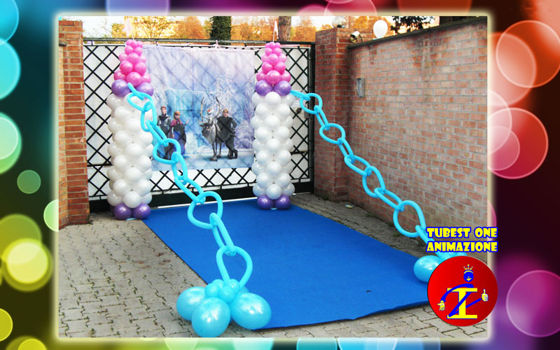 allestimento-con-palloncini-tema-frozen-castello