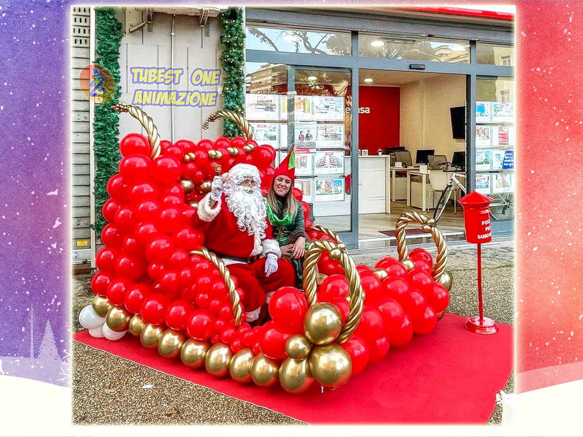 Slitta di Babbo Natale con Babbo Natale ed elfo realizzata con palloncini grandezza reale